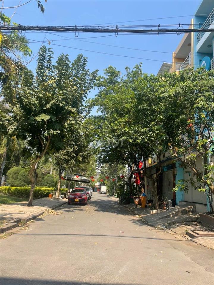 Bán gấp nhà 166/5 Đặng Thùy Trâm. DT 5X12M. Trệt 2 lầu ST.
