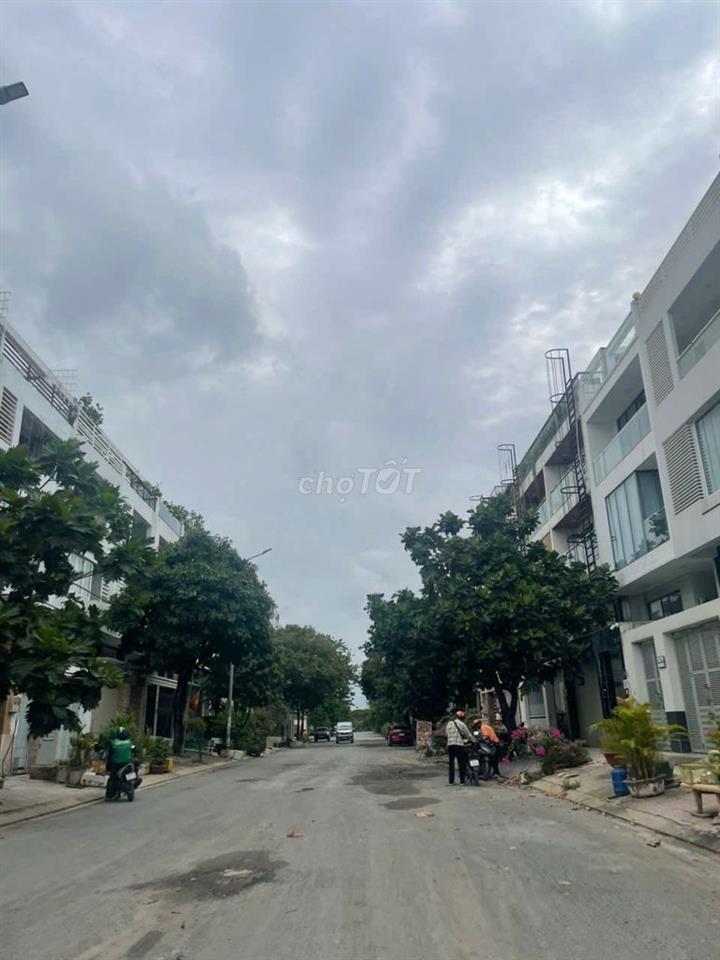Đất Đặng Thùy Trâm 2 mặt tiền. Ngay công viên, view Sông. DT 6X20M