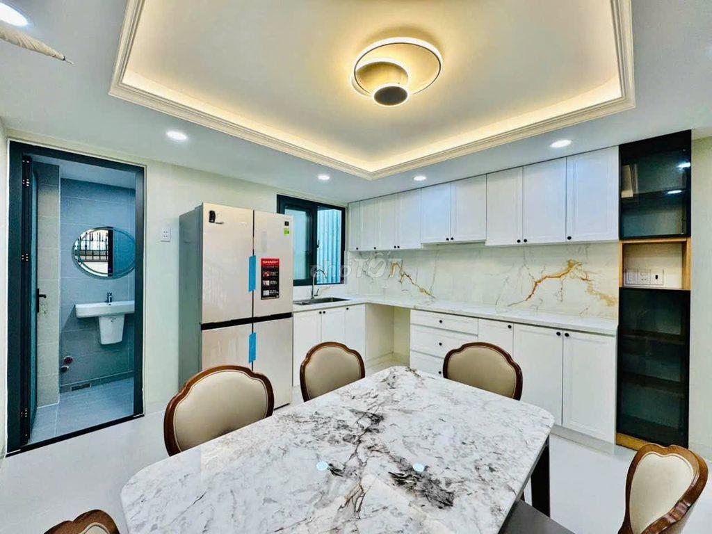Biệt thự đẹp Bình Lợi. DT 10X20M. Trệt 2 lầu ST. View sông SG