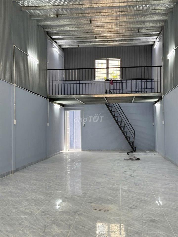 cho thuê kho Đặng Thùy Trâm. DT 5x20m2 giá 14tr/tháng. hẻm 12m thông