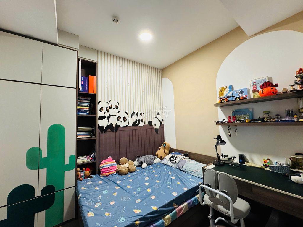 Q7 BOULEVARD 2PN FULL NỘI THẤT ĐẸP 13TR, TẦNG TRUNG, GIÓ MÁT
