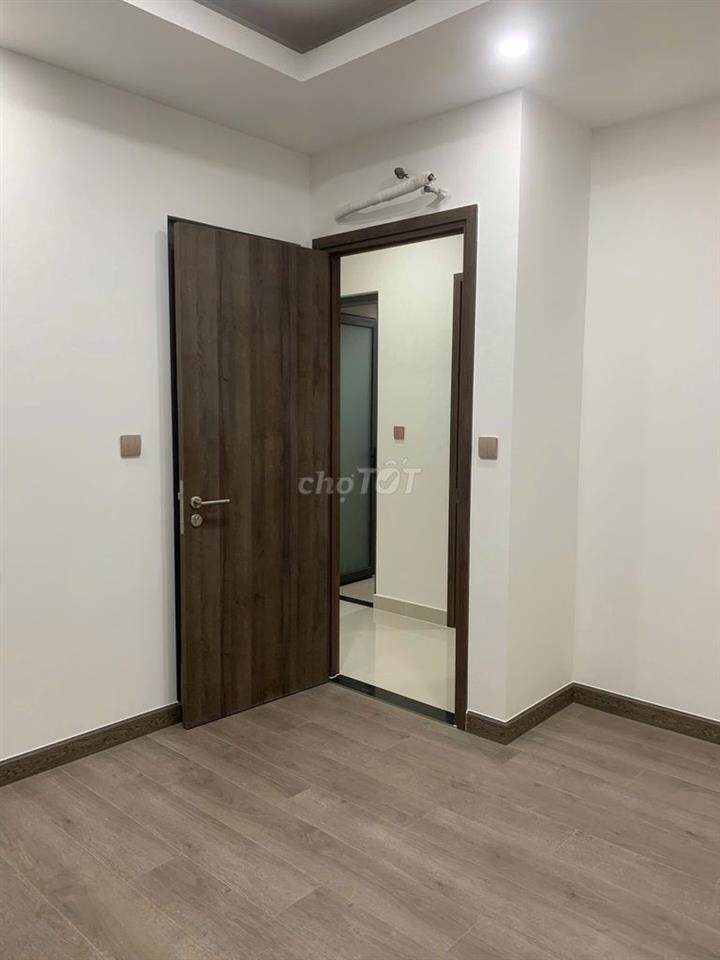 Q7 BOULEVARD 2PN FULL NỘI THẤT ĐẸP 13TR, TẦNG TRUNG, GIÓ MÁT