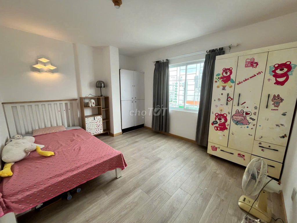 Bán chung cư 24ab đường D5, dt 100m2 3pn 2wc nhà đẹp