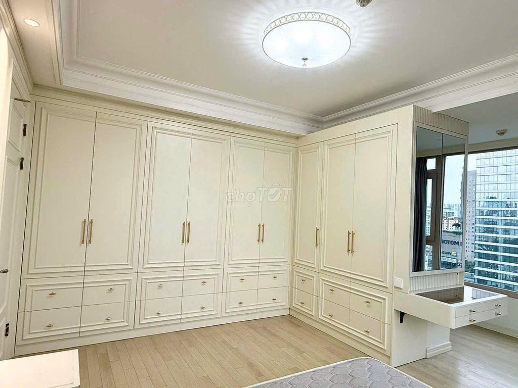 Bán căn hộ Cantavil Hoàn Cầu , căn góc tầng cao 154m2 3pn 2wc