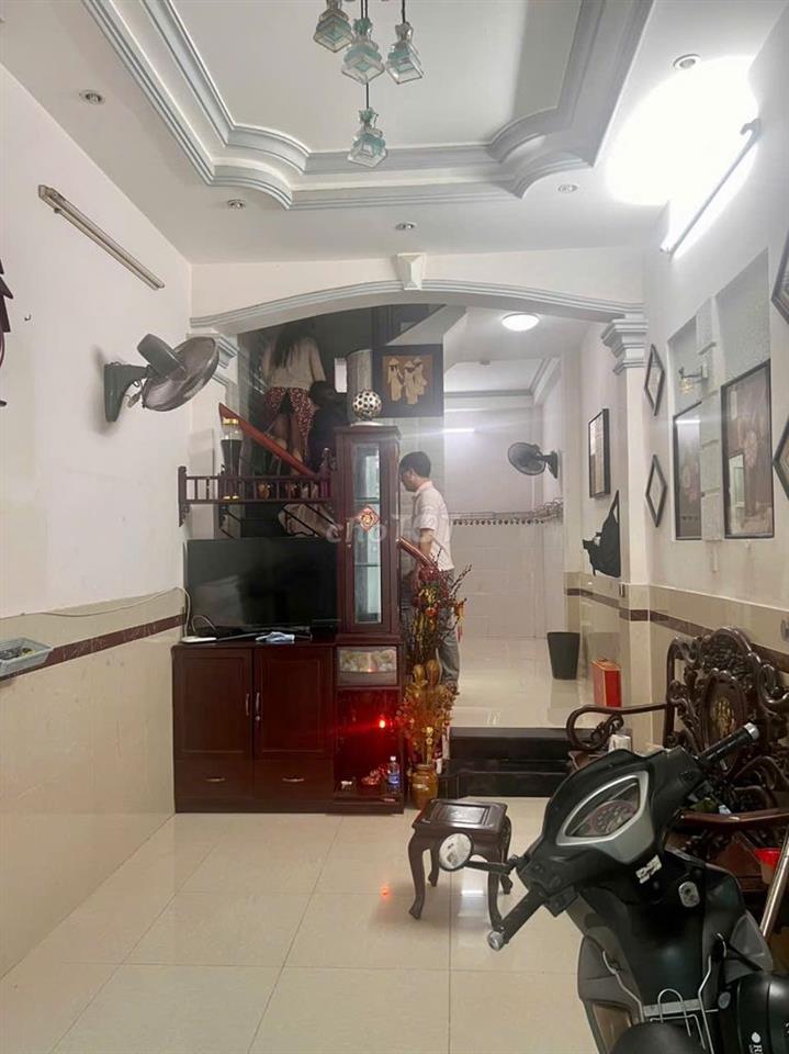Cho thuê nhà hẻm đường Huỳnh Văn Bánh, Phú Nhuận