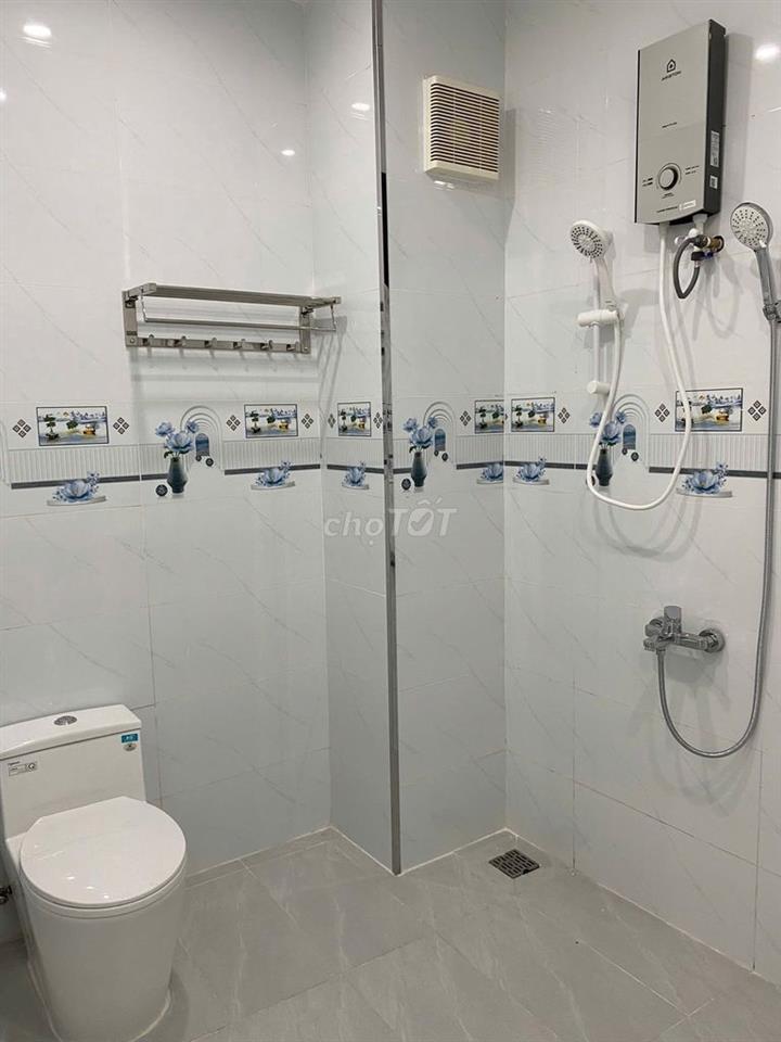 Bán chung cư Thế Kỷ 21, dt 70m2 2pn 1wc ban công ĐÔNG NAM