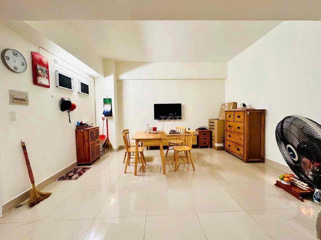 Căn hộ CC ngay trung tâm Bình Thạnh, đã có sổ hồng