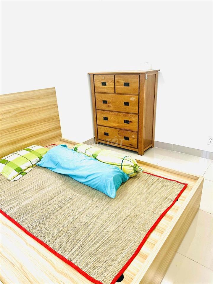 Căn hộ chung cư 2 PN ngay trung tâm Bình Thạnh