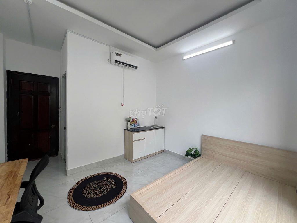 Căn hộ mới 100%, sát chợ Bà Chiểu 5 phút qua quận 1, HUTECH, UEF, HIU
