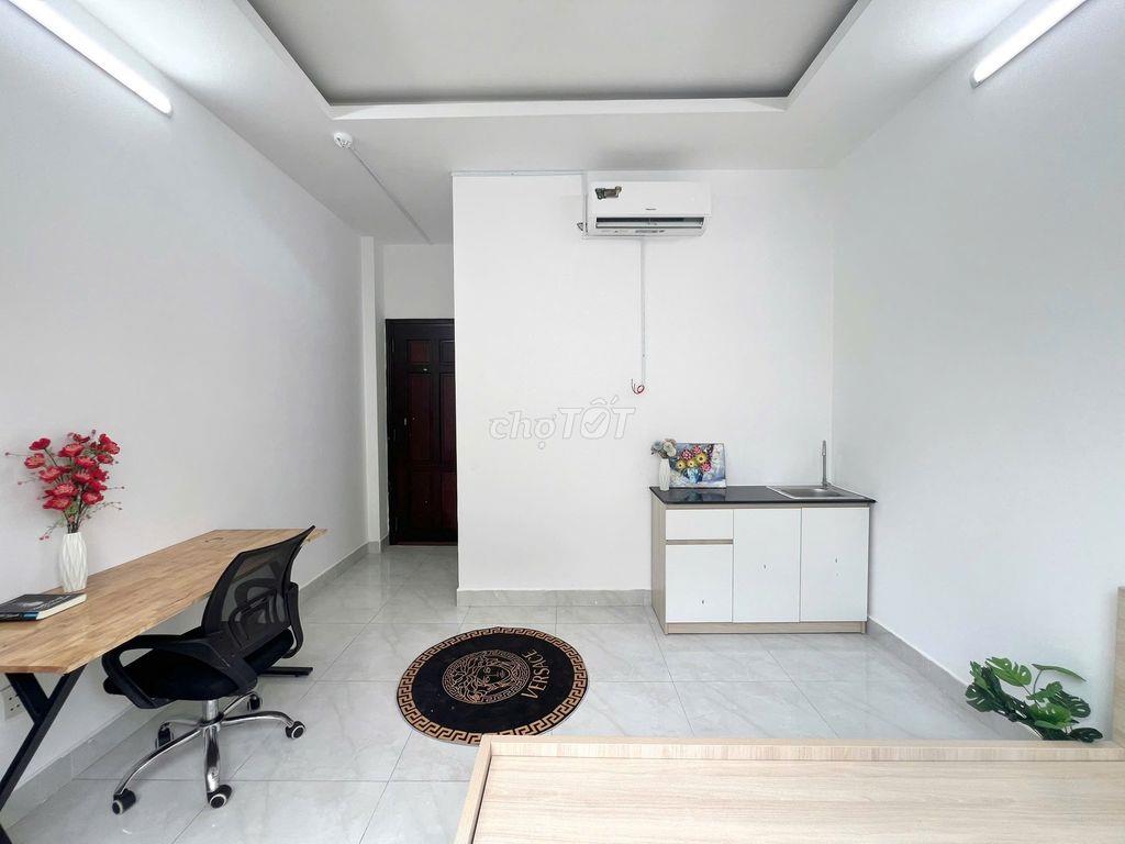 Căn hộ mới 100%, sát chợ Bà Chiểu 5 phút qua quận 1, HUTECH, UEF, HIU