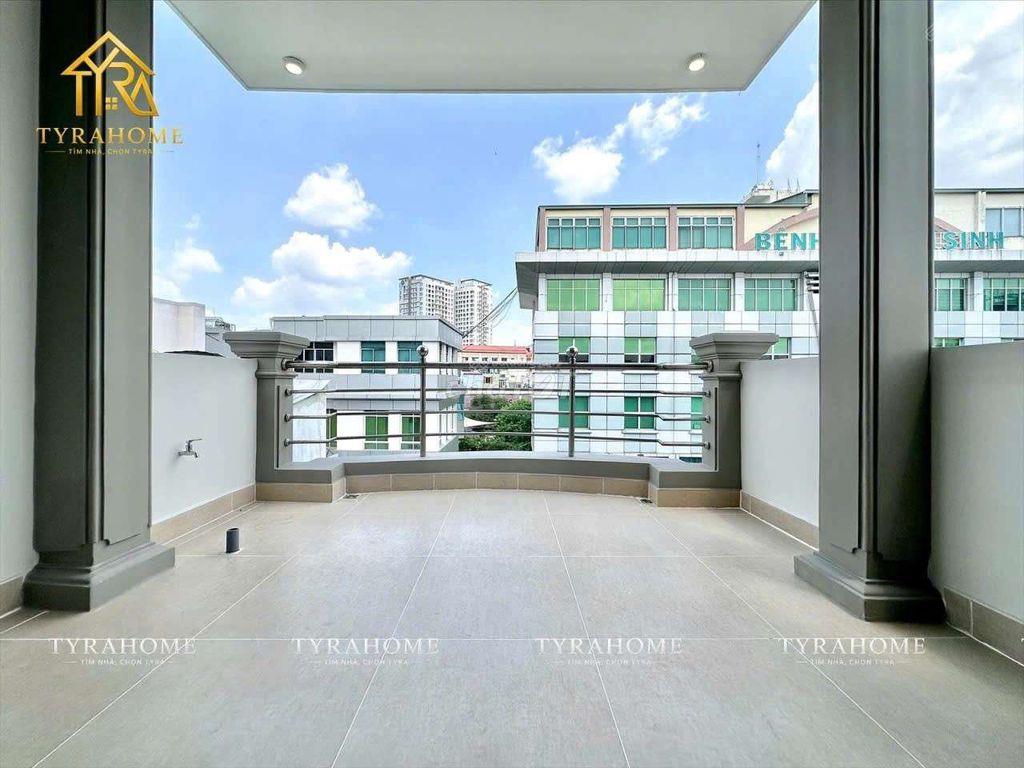Nhà Tớ căn Bancony mới - ngay Phú Nhuận trung tâm tiện di chuyển