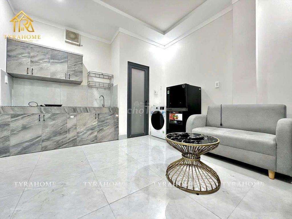 Nhà tớ - vừa trống lại căn 1PN riêng có thang máy ngay Trần Hữu Trang