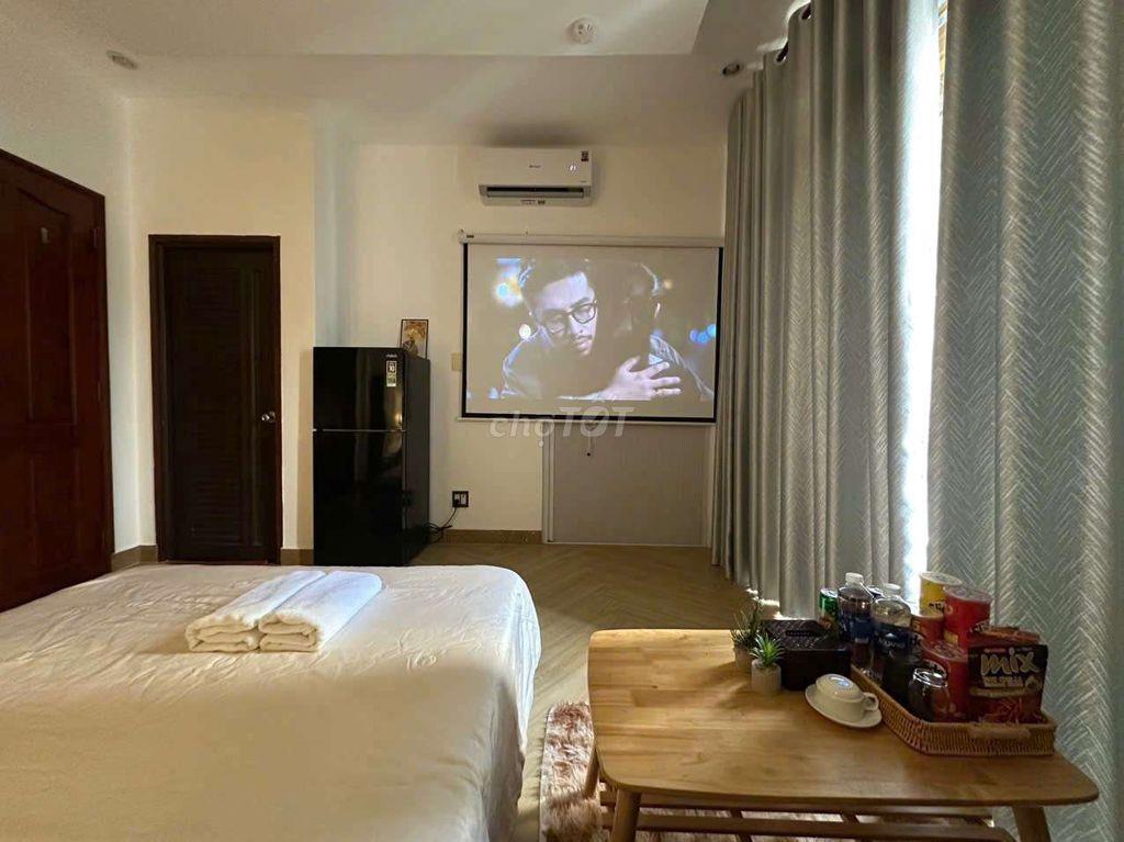 🏵️ Nhà tớ - Cho Thuê Studio Balcon đầy đủ Nội Thất | ngay khu Phú Nhuận