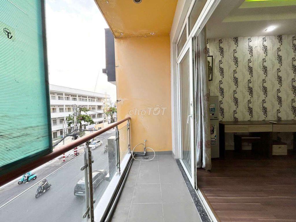 🏵️ Nhà Tớ - Cho Thuê STUDIO BANCONY tách bếp - rất to ở Chu Văn An - BT