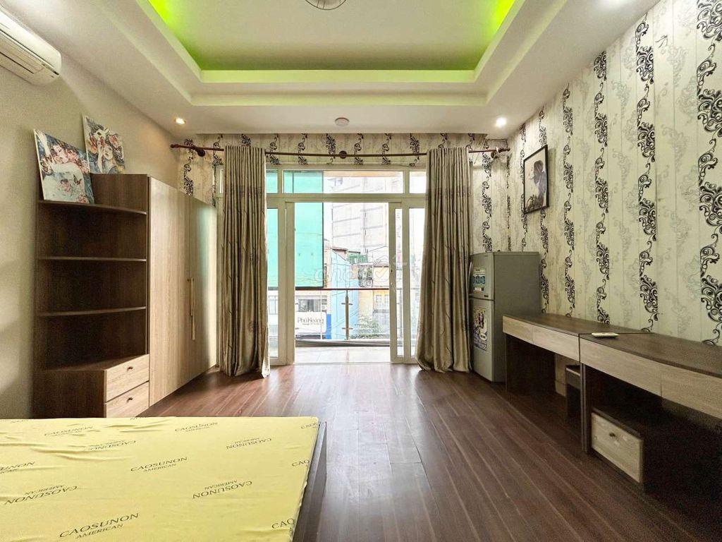 🏵️ Nhà Tớ - Cho Thuê STUDIO BANCONY tách bếp - rất to ở Chu Văn An - BT