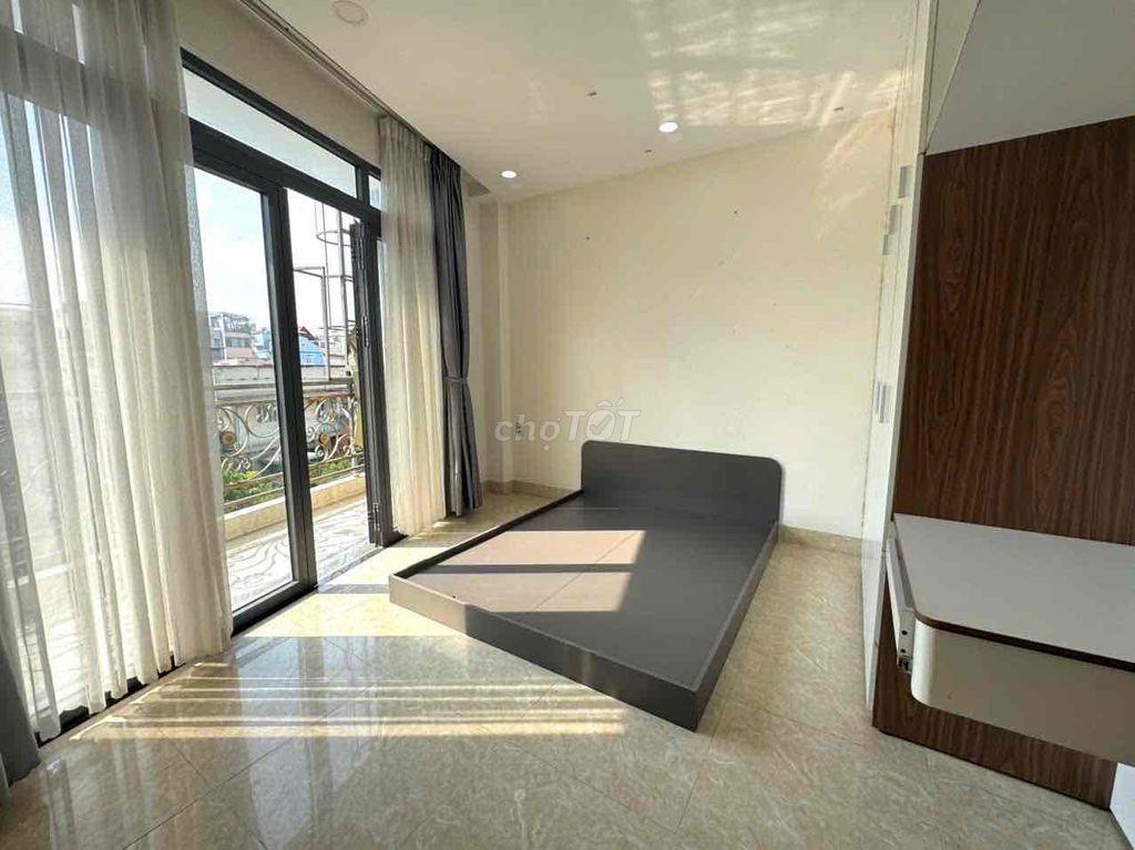 Cho Thuê Căn Hộ Studio Ban Công Thang Máy