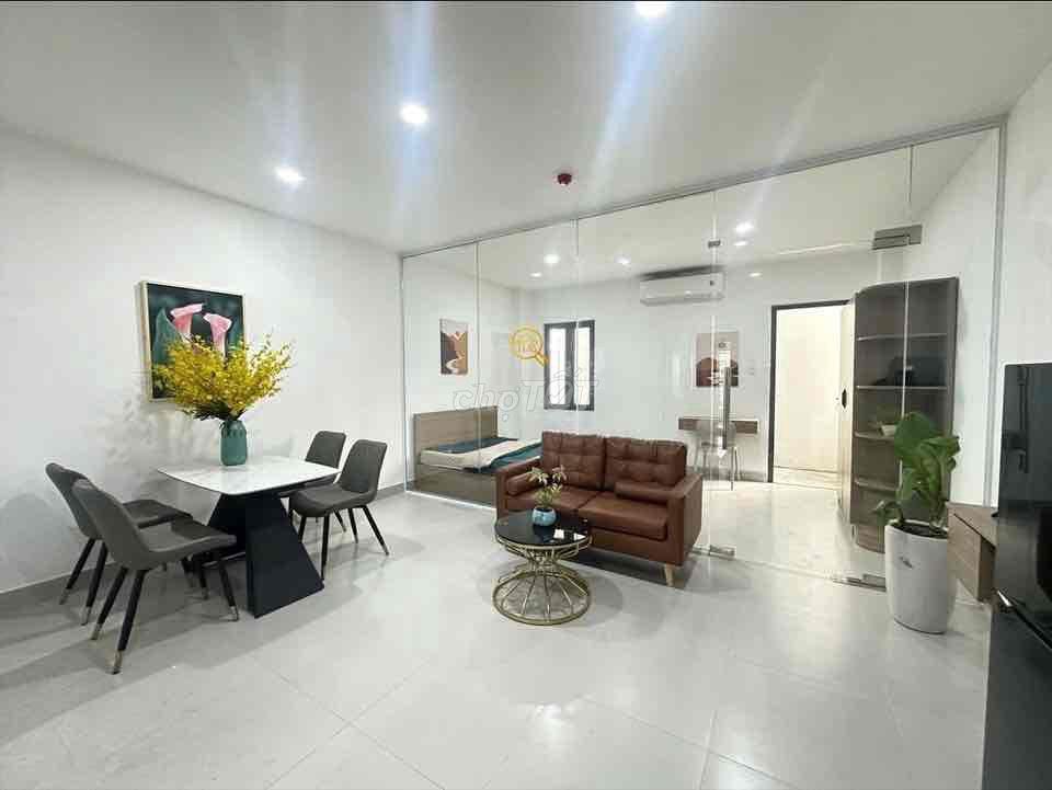 Cho Thuê Căn Hộ 1 Phòng Ngủ Tách Bếp Ngay Trung Tâm ngã Tư hàng xanh