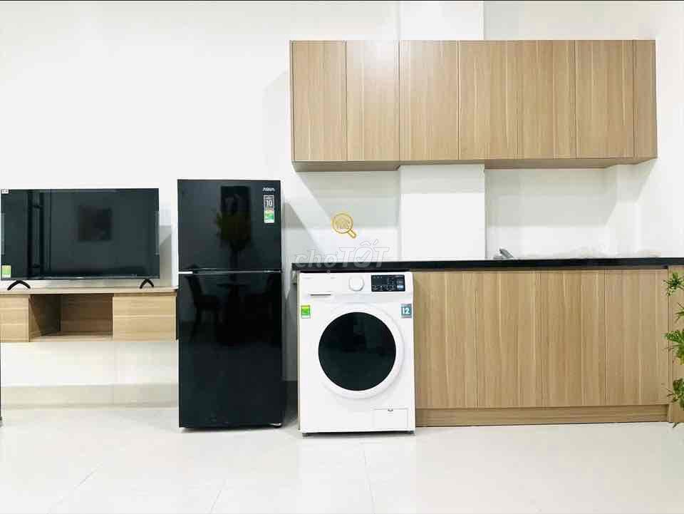 Cho Thuê Căn Hộ 1 Phòng Ngủ Tách Bếp Ngay Trung Tâm ngã Tư hàng xanh
