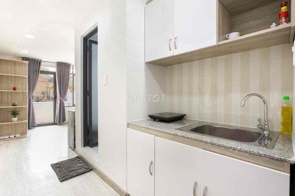 Cho Thuê CH 1 Phòng Ngủ Tách Bếp Bình Thạnh ngay ngã tư hàng xanh