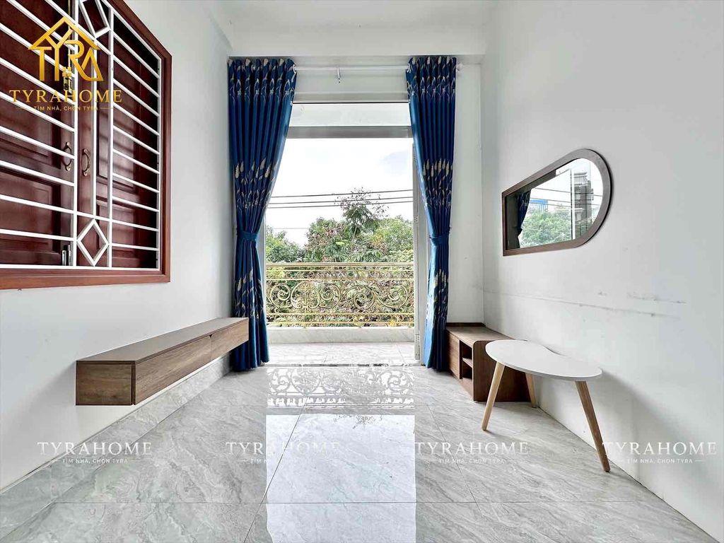 CĂN HỘ BALCON GẦN CƠ SỞ 3 VĂN LANG - MÁY GIẶT RIÊNG - THANG MÁY