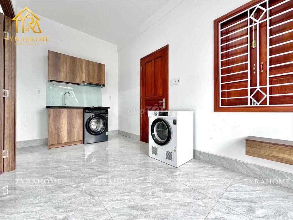 CĂN HỘ BALCON GẦN CƠ SỞ 3 VĂN LANG - MÁY GIẶT RIÊNG - THANG MÁY