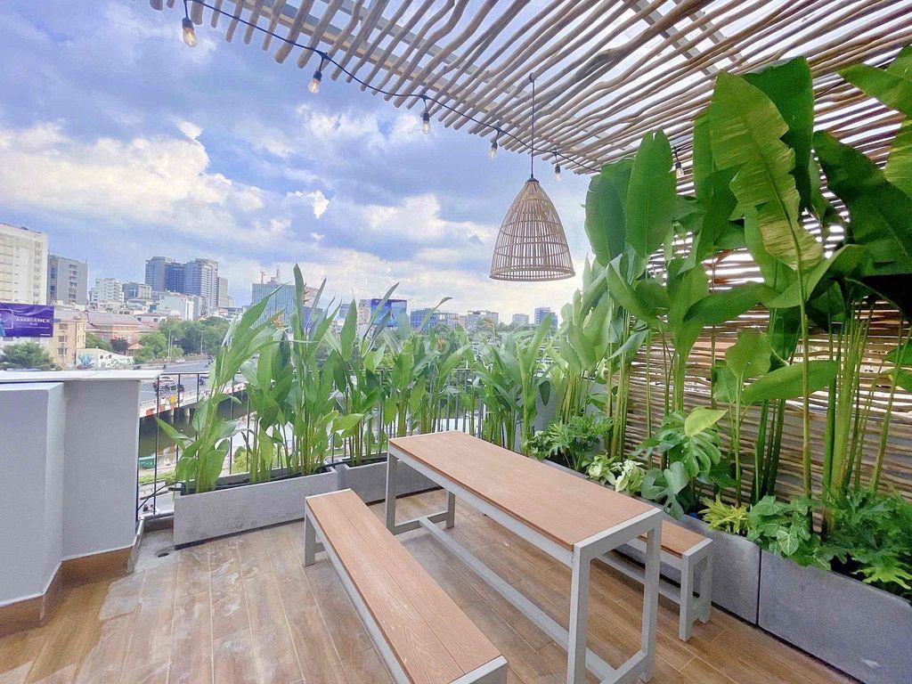 🌻CHO THUÊ CH 1-2PN BALCONY VIEW BỜ KÈ CỰC CHILL🌳THANG MÁY/HẦM XE✨70M2✨