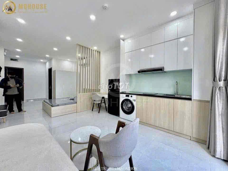 Căn Hộ STudio Full NT Ban Công 5p Tới Đh Vlu Hutech Gtvt