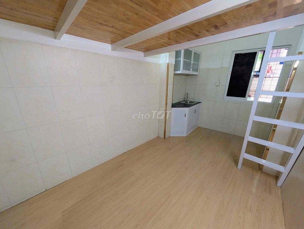 trọ gác giá học sinh 3tr8 ngay lê quang định có máy lạnh