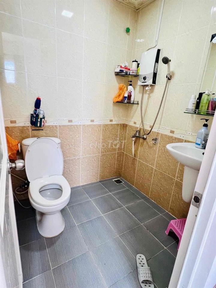 Cho thuê 1 phòng trong căn hộ saigonland