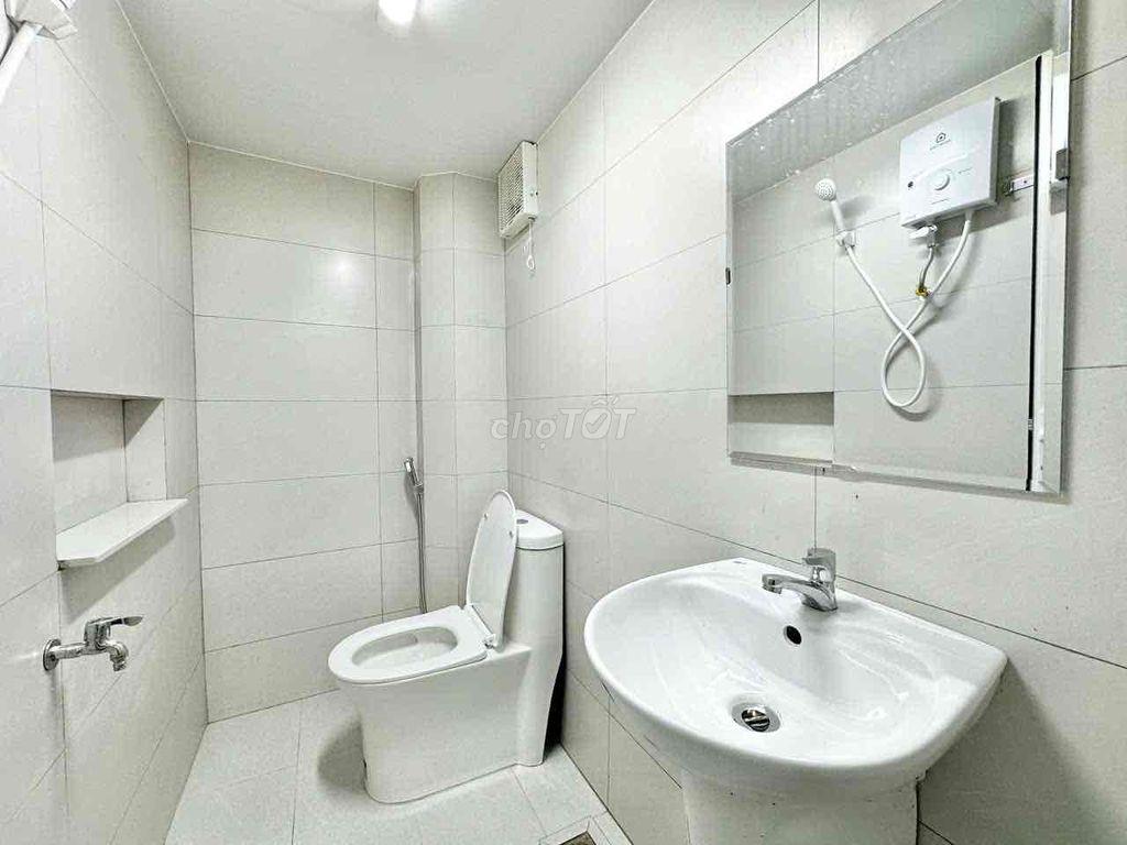 { DUPLEX BANCOL } Siuu rộng 4-5ng ở vô tư sát ngay ĐH UTH, Hutech