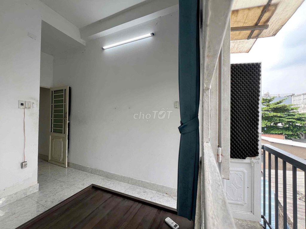🔥 STUDIO GIÁ MỀM CÓ BAN CÔNG – GẦN ĐH, DI CHUYỂN QUẬN 1 DỄ DÀNG