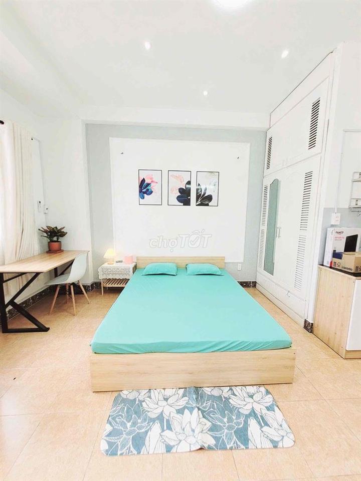Căn hộ Studio - Hoàng Văn Thụ, ban công, full nội thất