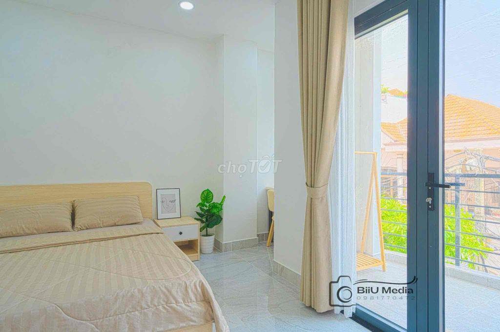 Căn hộ 1PN - Thích Quảng Đức - Full nội thất, ban công, tách bếp