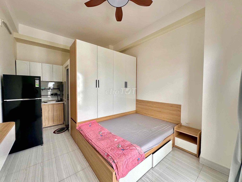 Căn hộ Studio - Nguyễn Xí - Ban công, tách bếp - Gần ĐH Văn Lang