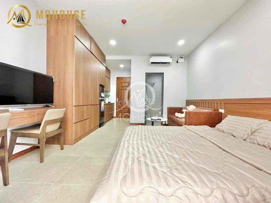 Studio sát công viên Hoàng Văn Thụ - Ban công, full nội thất