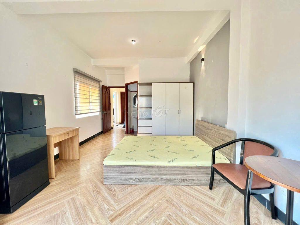 Studio ban công 30m² – Full NT, gần ĐH Văn Lang, CV Đặng Thùy Trâm