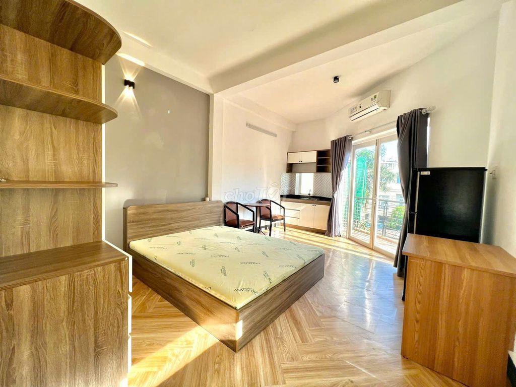 Studio ban công 30m² – Full NT, gần ĐH Văn Lang, CV Đặng Thùy Trâm