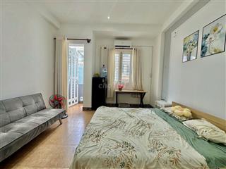 Phòng Ban Công 30m2, Full NT Gần Sân Bay, CV Hoàng Văn Thụ, ĐH UFM