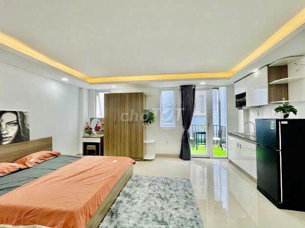 Studio ban công 40m² Full NT - Lê Văn Duyệt gần Chợ Bà Chiểu tiện Q1