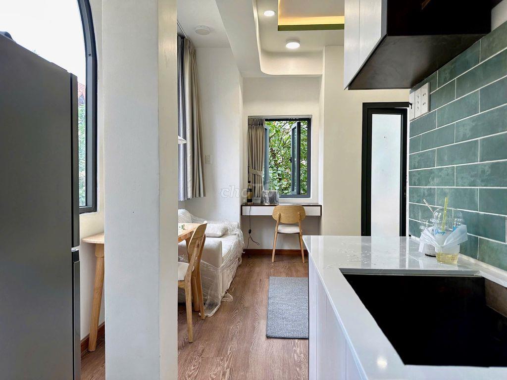 Studio ban công 40m² – Full NT, gần CV Hoàng Văn Thụ, tiện Q1, Q3