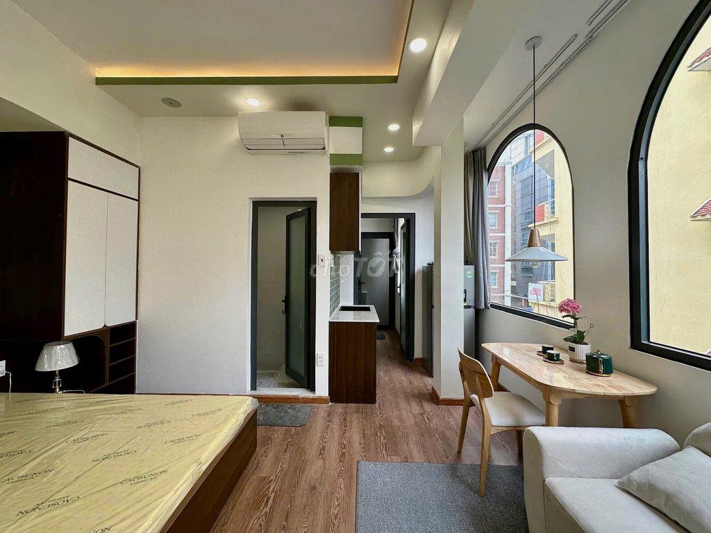 Studio ban công 40m² – Full NT, gần CV Hoàng Văn Thụ, tiện Q1, Q3