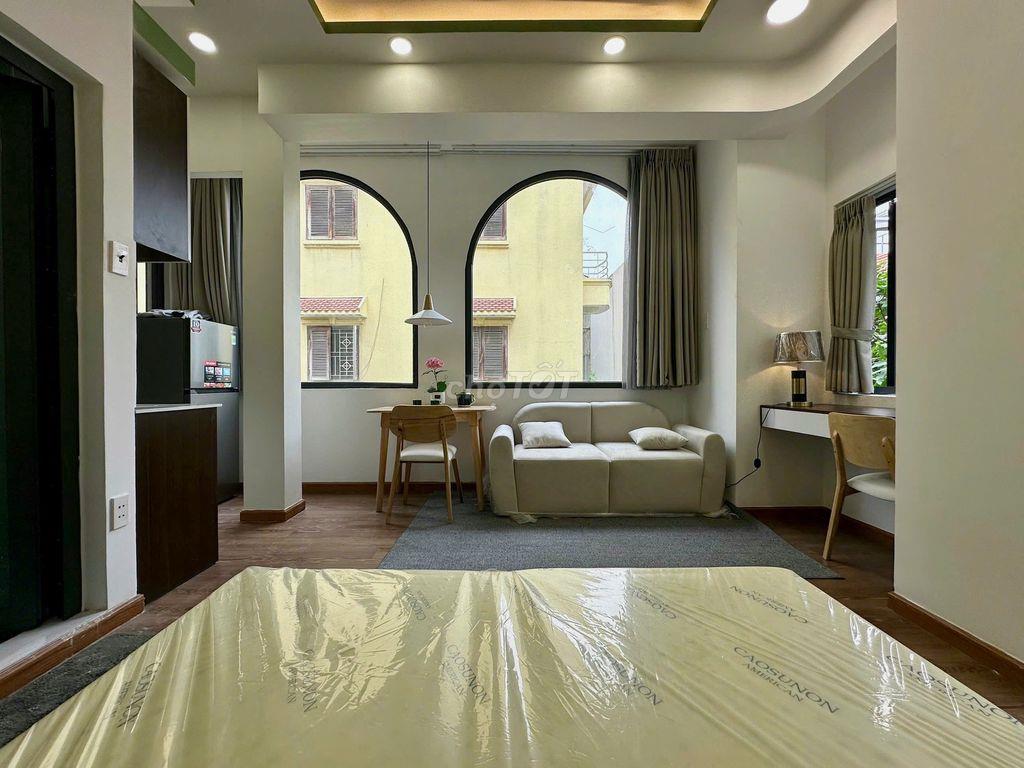 Studio ban công 40m² – Full NT, gần CV Hoàng Văn Thụ, tiện Q1, Q3