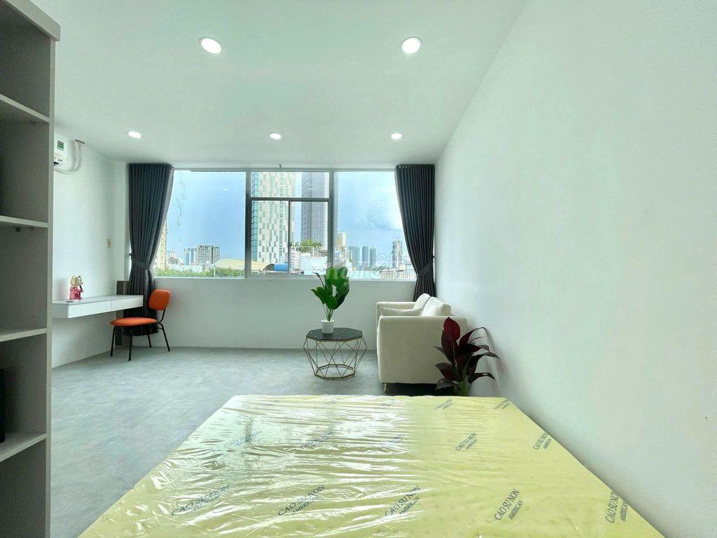 ⚡CĂN HOT⚡Studio 45m² – Tách bếp, ban công, full NT, mg riêng gần Q1