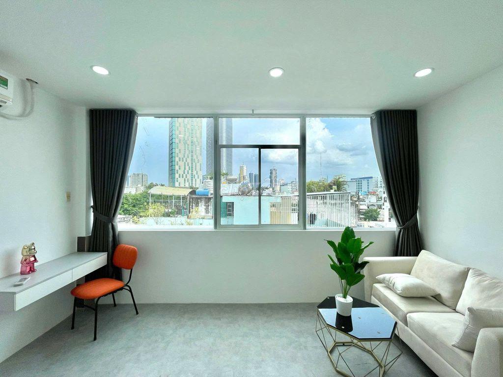 ⚡CĂN HOT⚡Studio 45m² – Tách bếp, ban công, full NT, mg riêng gần Q1