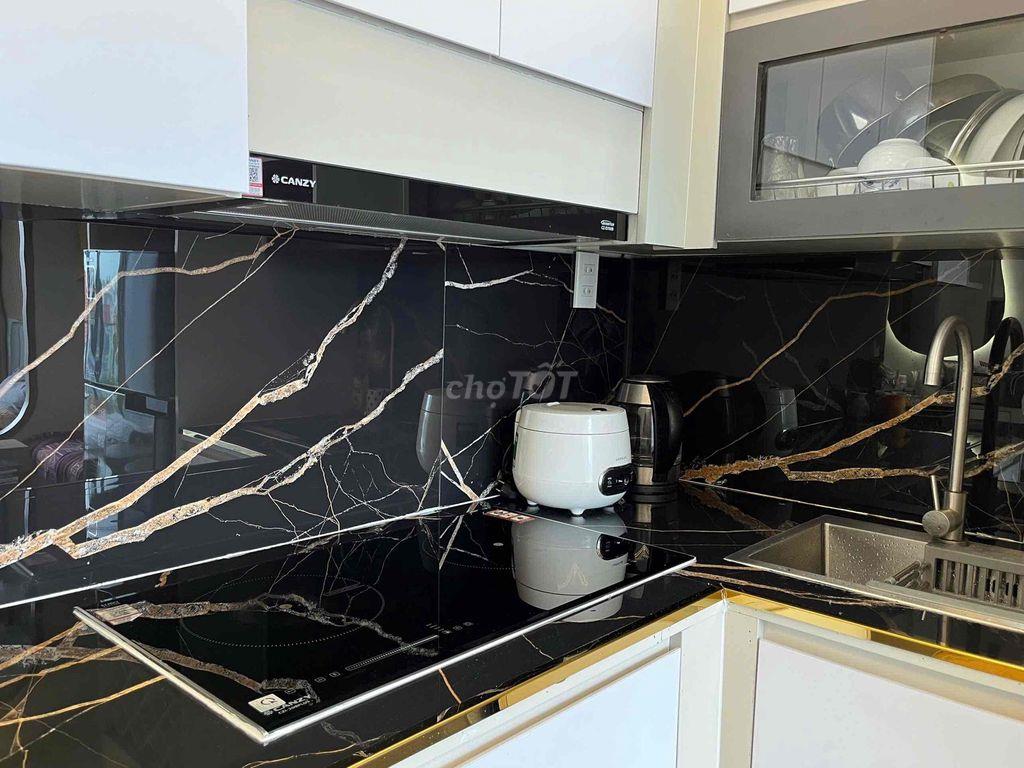 PHÒNG ĐẸP GIÁ RẺ TÁCH BẾP MỚI 99% BAN CÔNG THOÁNG GẦN GIGA MALL HCMUTE