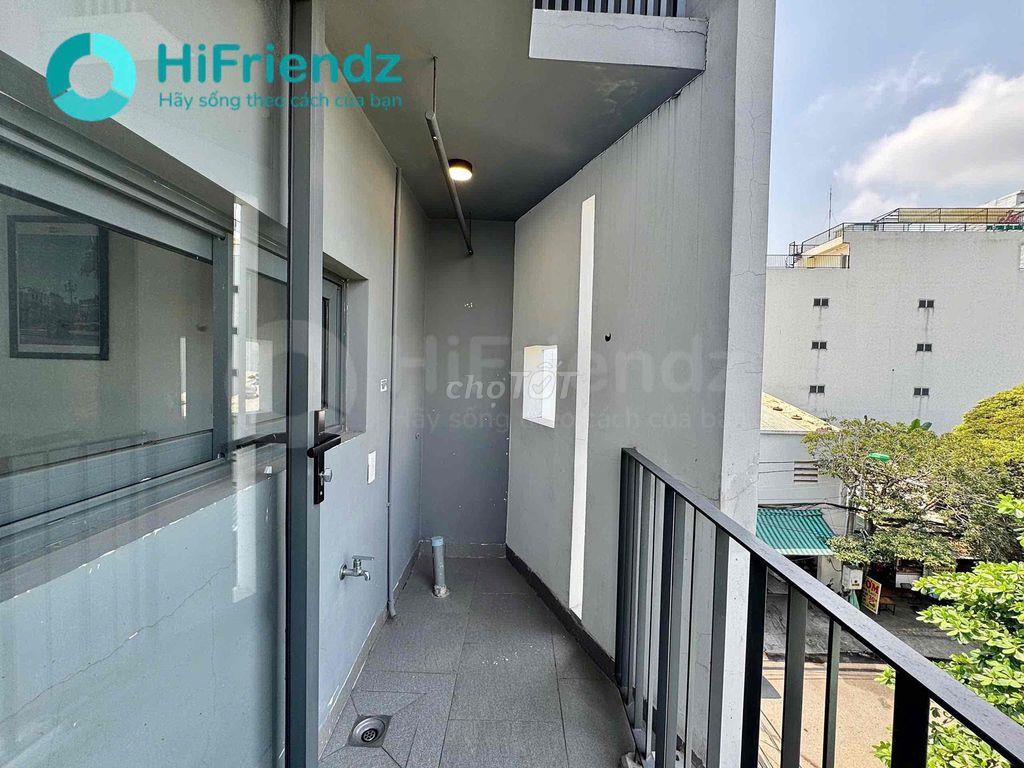 CĂN HỘ ĐẸP GÁC CAO GIÁ RẺ BAN CÔNG RỘNG 40m2 GẦN VLU, ULAW, UEF,QUẬN 1