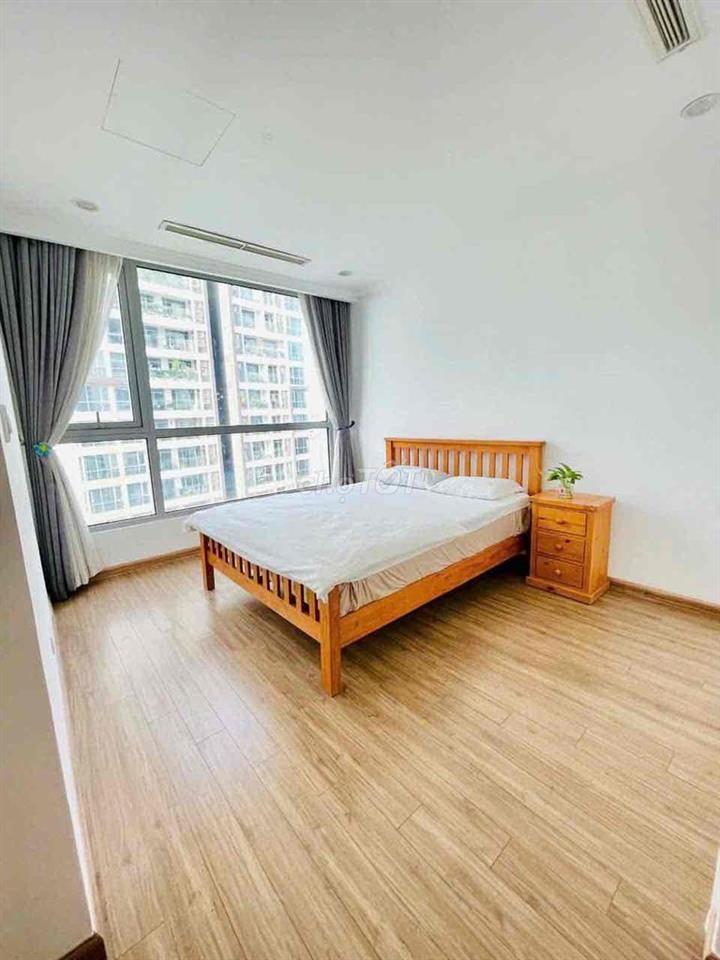 Mình cần cho thuê căn hộ Landmarrk 1 có 2PN