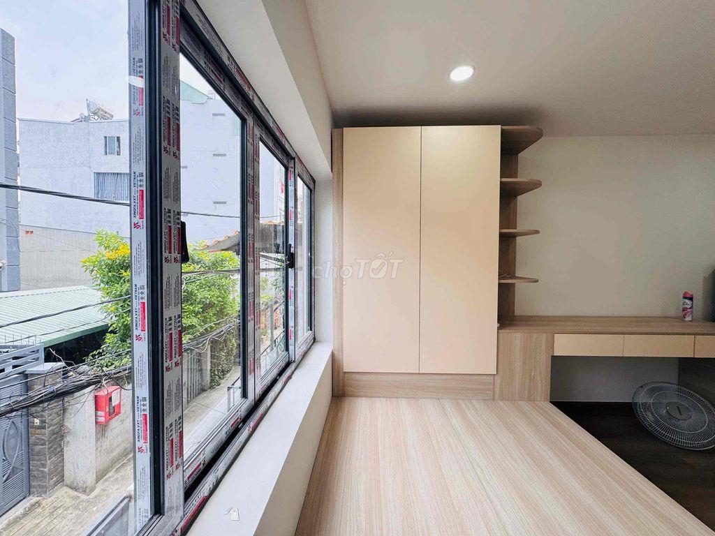 Dương Quảng Hàm chỉ 2p đi xe tới emart phan văn trị gần VLU