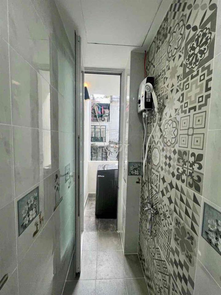 STUDIO CỬA SỔ LỚN GIÁ RẺ NGAY UNG VĂN KHIÊM ĐẦY ĐỦ NỘI THẤT