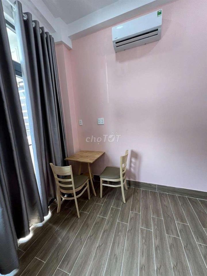 Cho thuê căn gác, ban công lớn, full nội thất tại Bình Thạnh gần HIU